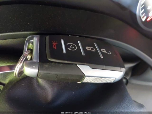 2025 RAM 1500 1C6RRFGG4SN605803 Photo 10