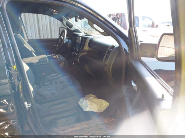 2025 RAM 1500 1C6RRFGG4SN605803 Photo 4