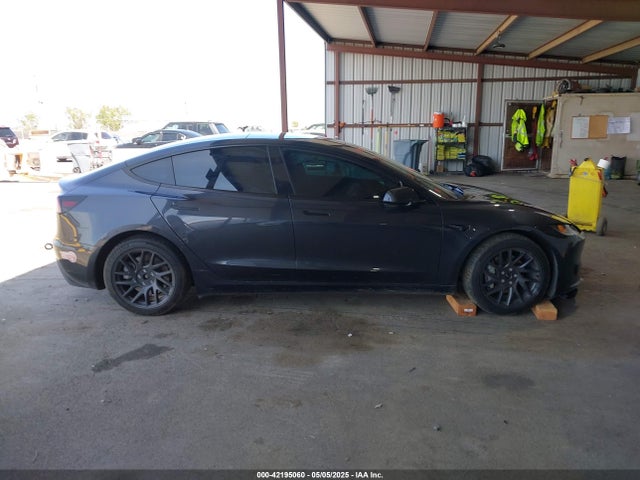 5YJ3E1EB1RF816244 Tesla MODEL 3