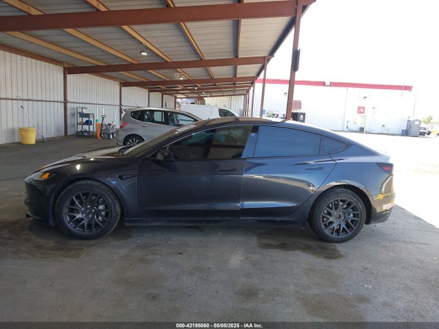 5YJ3E1EB1RF816244 Tesla MODEL 3