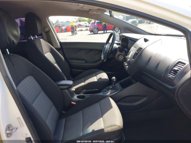 KNAFX5A85G5529073 KIA FORTE EX