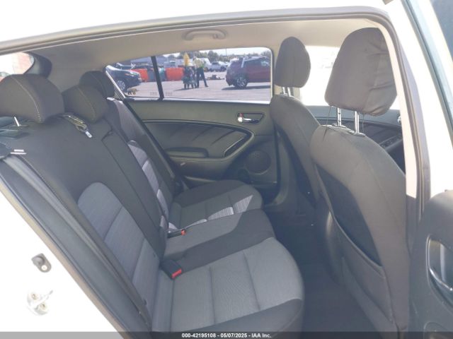 KNAFX5A85G5529073 KIA FORTE EX