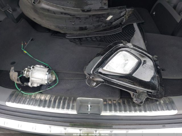 5XYPK4A58HG322661 KIA Sorento 3.3l Sx