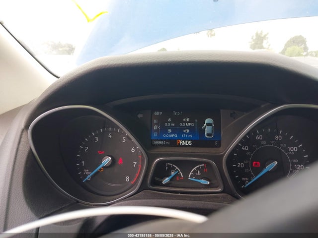 1FADP3FE4JL223973 Ford FOCUS SE