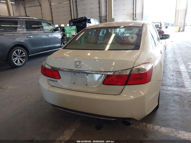Honda k24w1 2014 1HGCR2F34EA112870 Image 16
