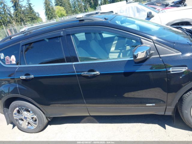1FMCU9GX9GUB39504 Ford ESCAPE SE