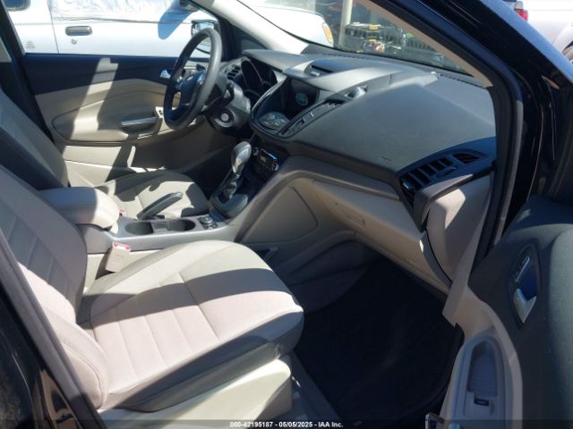 1FMCU9GX9GUB39504 Ford ESCAPE SE