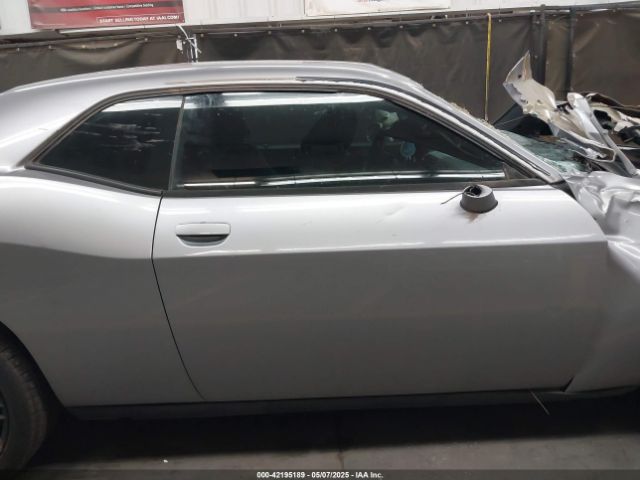 2C3CDYAG3EH111211 Dodge Challenger Sxt