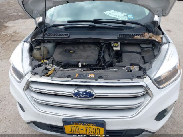 1FMCU9GDXJUC99453 Ford ESCAPE SE