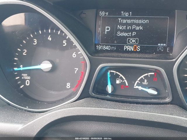 1FMCU9GDXJUC99453 Ford ESCAPE SE