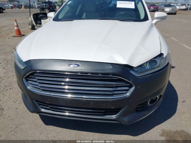 3FA6P0SU2ER306913 Ford Fusion Energi Titanium