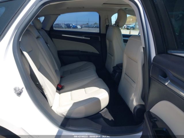 3FA6P0SU2ER306913 Ford Fusion Energi Titanium