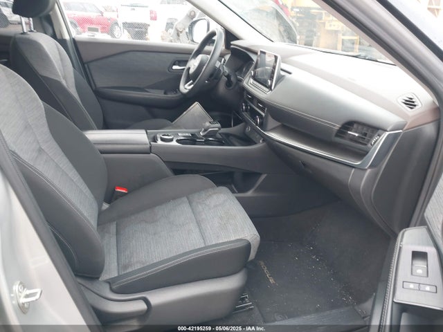 JN8BT3BB8PW466559 Nissan Rogue Sv Intelligent Awd