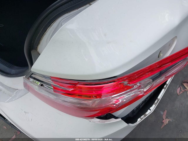 4T1BF1FK5HU796735 Toyota CAMRY SE