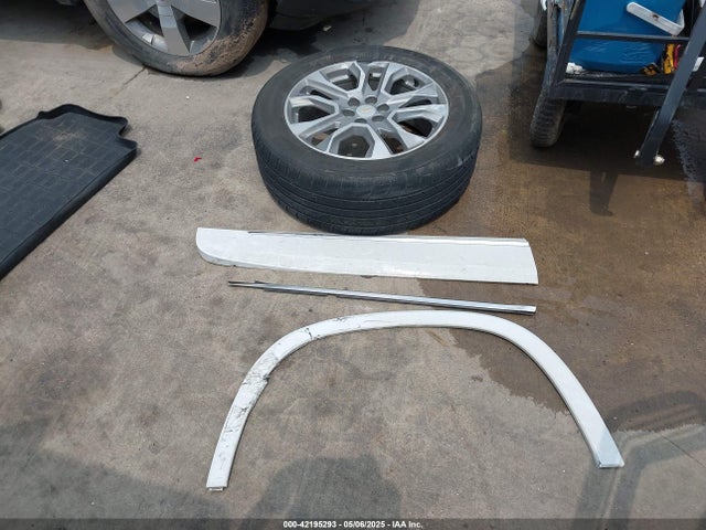 1GNERKKW2MJ182543 Chevrolet lfy