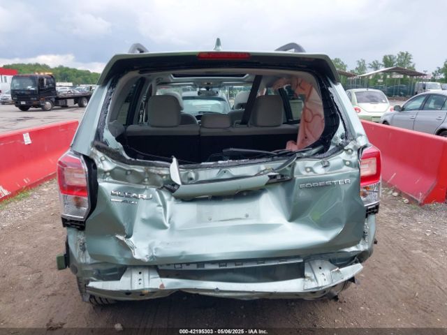 JF2SJAEC6JH605126 Subaru Forester 2.5i Premium