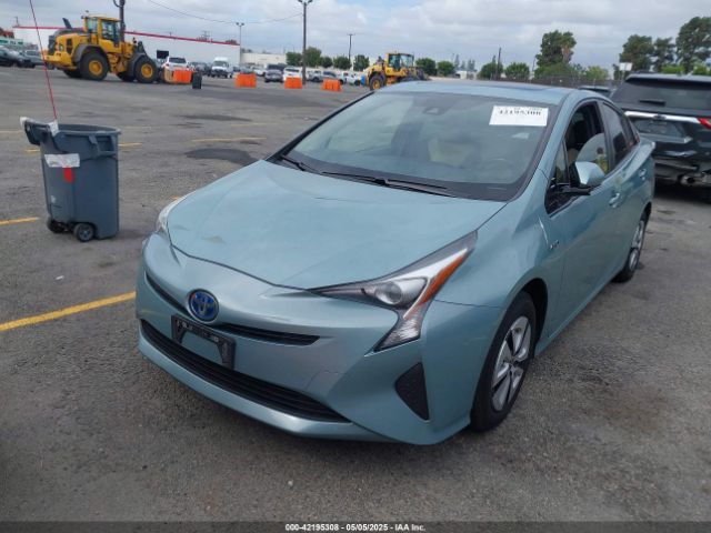 JTDKARFU8G3018145 Toyota Prius Three