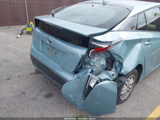 JTDKARFU8G3018145 Toyota Prius Three
