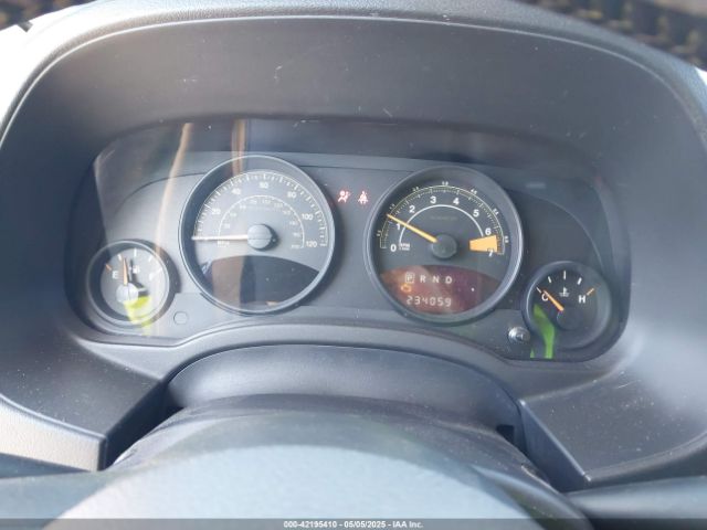 1C4NJPFB5ED624378 Jeep Patriot Latitude
