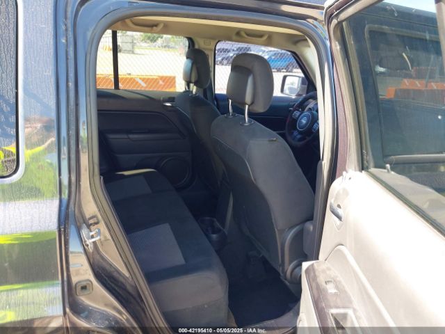 1C4NJPFB5ED624378 Jeep Patriot Latitude