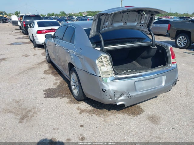 Chrysler 300 2014 2C3CCAAG8EH161922 Image 3