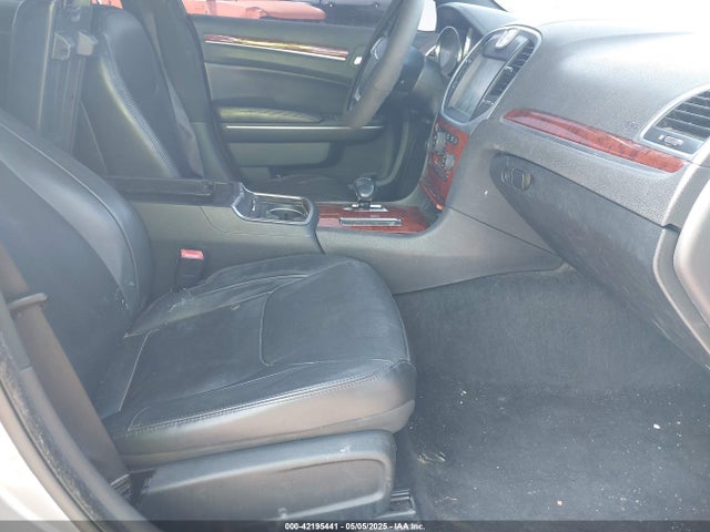 Chrysler 300 2014 2C3CCAAG8EH161922 Image 5