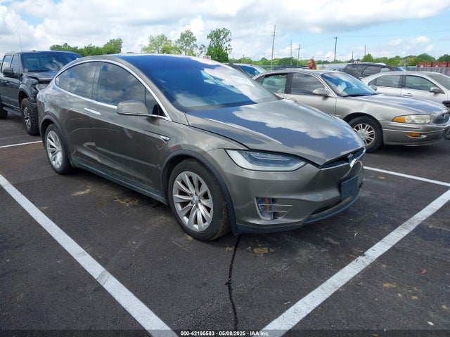2016 TESLA MODEL X 5YJXCAE26GF008007 Photo 0