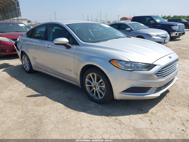 Ford 2.0l 4v atk hev 2017 3FA6P0LU8HR221285 Image 1