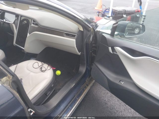 2013 TESLA MODEL S 5YJSA1DN8DFP04374 Photo 4