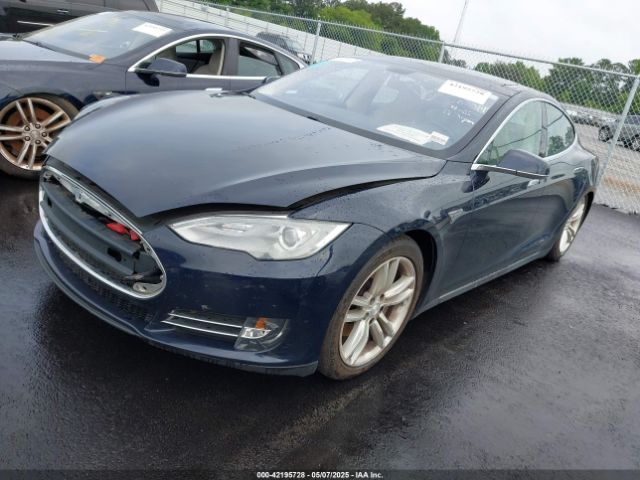 2013 TESLA MODEL S 5YJSA1DP8DFP17210 Photo 1