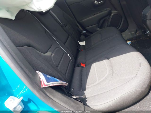 ZACNJDB1XNPN66679 Jeep Renegade Latitude 4x4