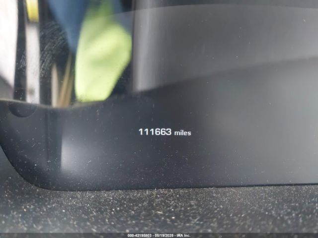 2011 JAGUAR XJ SAJWA2GB2BLV14381 Photo 6