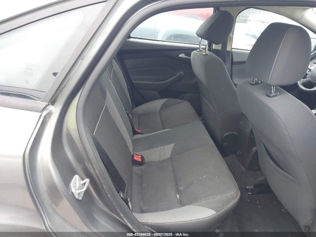 1FADP3F28EL136315 Ford FOCUS SE
