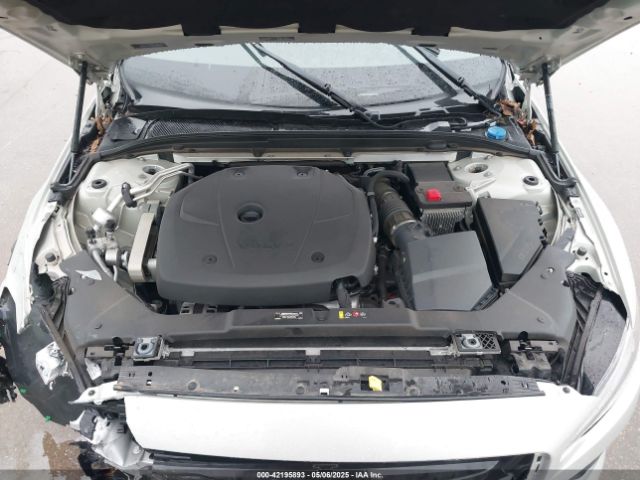 2019 VOLVO S60 7JRA22TL7KG003425 Photo 9