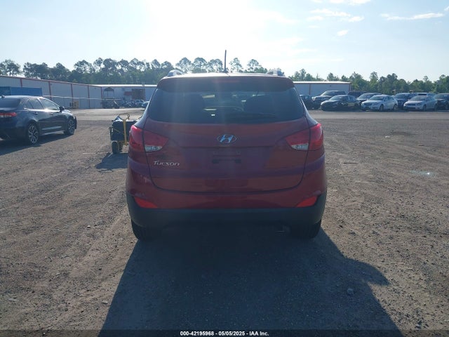 KM8JU3AG9FU106997 Hyundai TUCSON SE