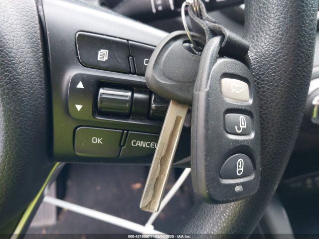 5XYPGDA37GG148287 KIA Sorento 2.4l Lx