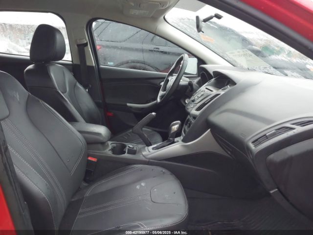 1FADP3K21EL284151 Ford FOCUS SE