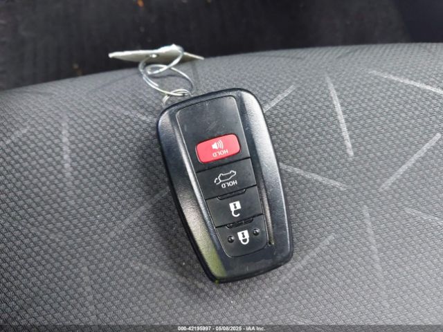 2T3P1RFV9RC396250 Toyota Rav4 Xle