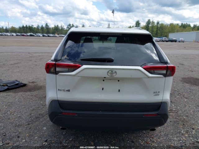 2T3P1RFV9RC396250 Toyota Rav4 Xle