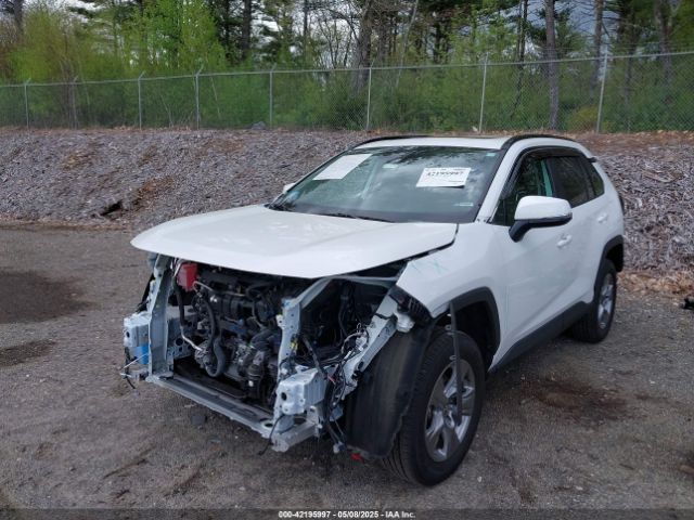 2T3P1RFV9RC396250 Toyota Rav4 Xle