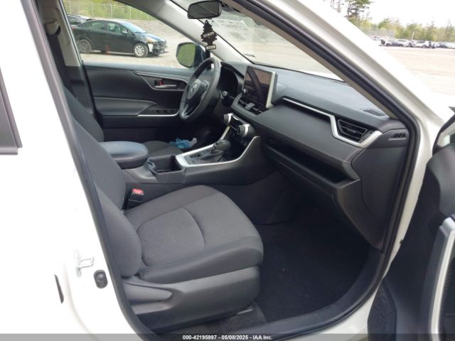 2T3P1RFV9RC396250 Toyota Rav4 Xle