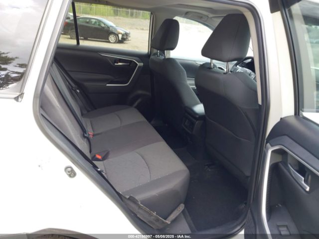 2T3P1RFV9RC396250 Toyota Rav4 Xle