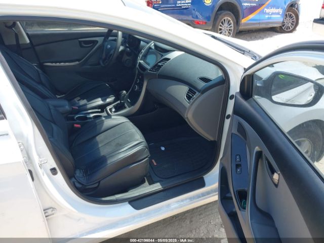 5NPDH4AE8FH593260 Hyundai ELANTRA SE