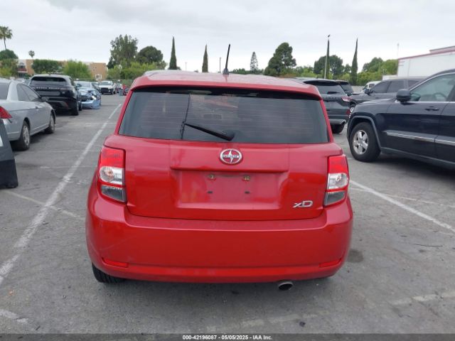JTKKUPB40E1043799 Scion XD