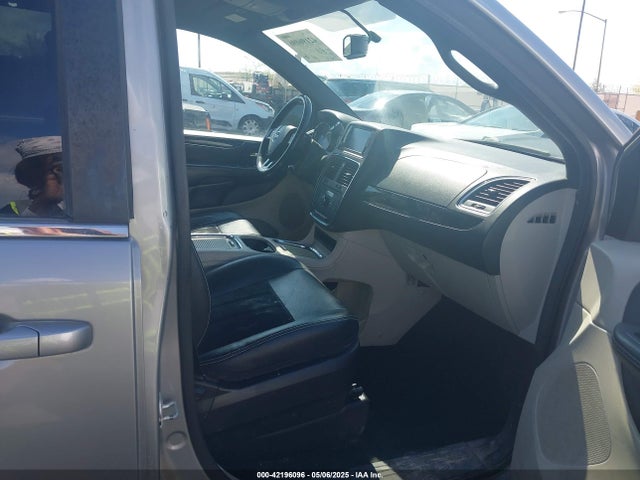 2C4RDGCG4GR276436 Dodge Grand Caravan Sxt