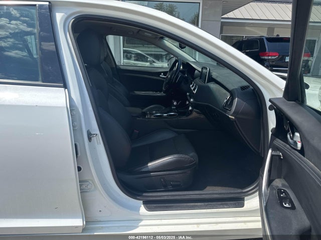 KNAE15LA7J6031245 KIA Stinger
