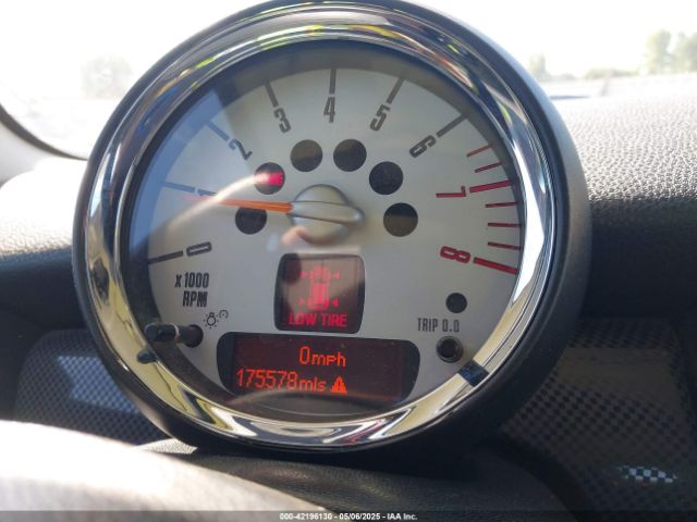 2011 MINI COOPER S WMWSV3C53BTY23619 Photo 6