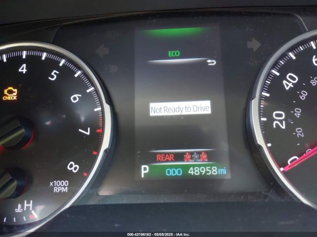 2T3H1RFV0NC197070 Toyota RAV4 LE