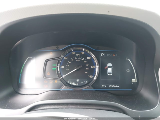 KMHC65LC8HU058095 Hyundai Ioniq Hybrid Blue