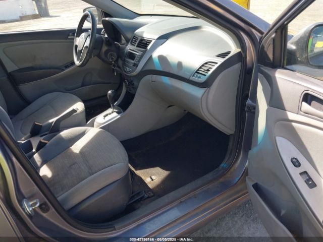 KMHCT4AE8GU946285 Hyundai ACCENT SE